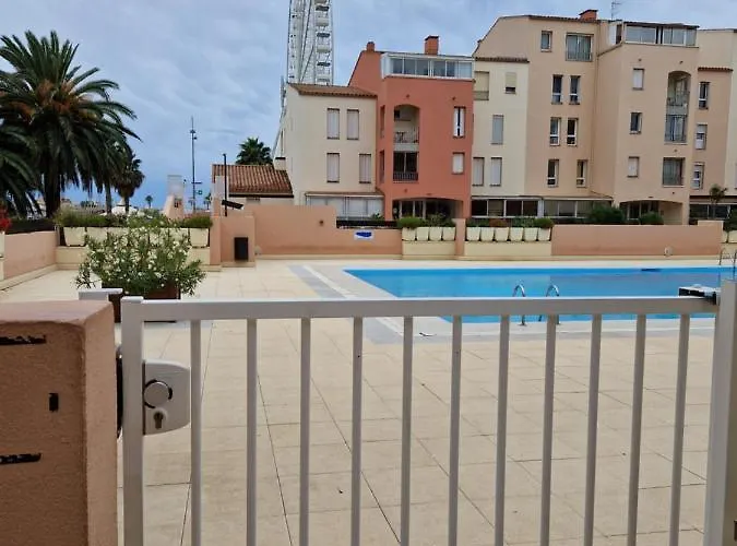 T2 Cap D'agde Centre Port